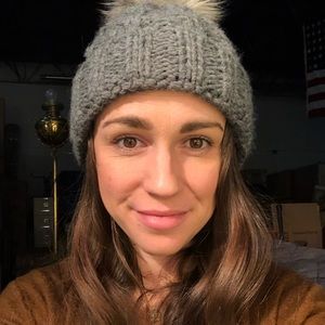 Meet your Posher, Hillary